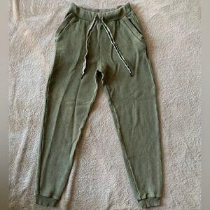 Aerie ribbed sweat pants. Green. Size xs.